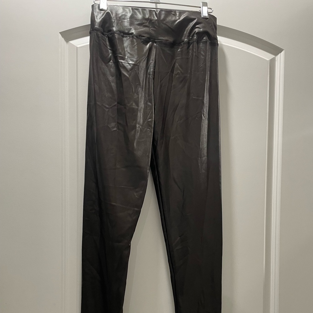 Women’s leather style leggings